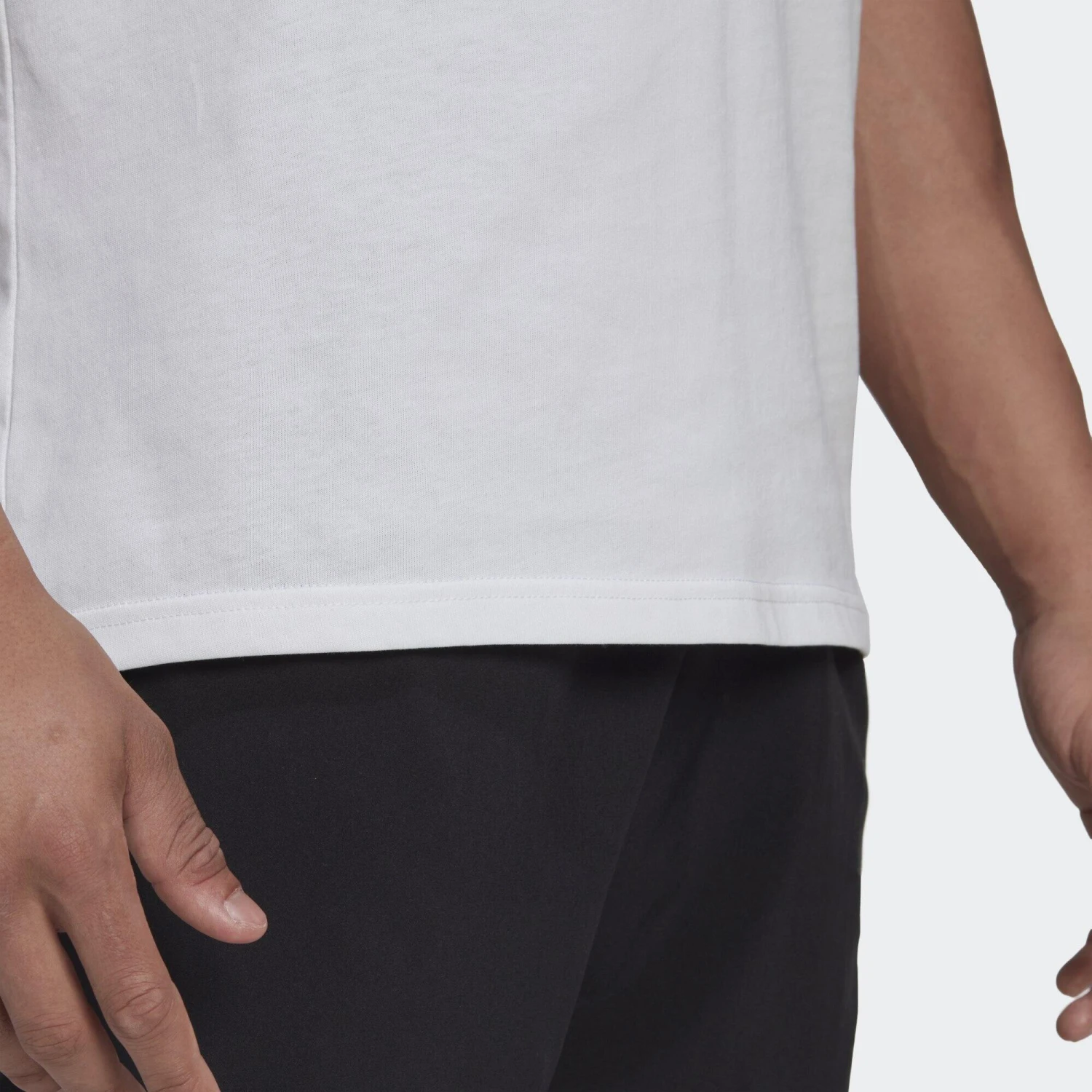 ADIDAS Thiem Graphic Tee 9 ADIDAS Thiem Graphic Tee - Image 7